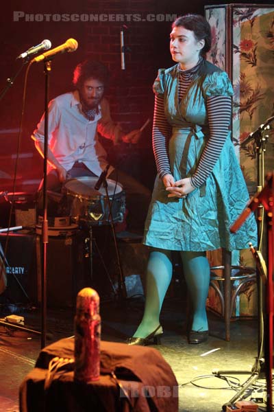 MORIARTY - 2007-03-23 - PARIS - La Maroquinerie - Rosemary Standley - Arthur B. Gillette